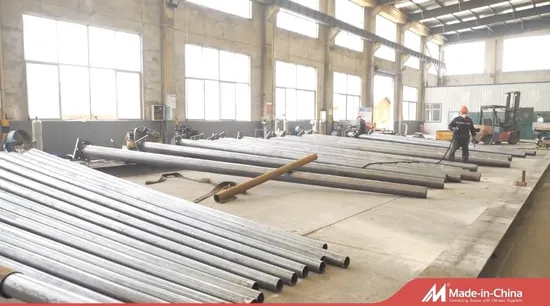 공장 가격으로 아연 도금 금속/강철로 제작된 2m 길이의 신호등 기둥